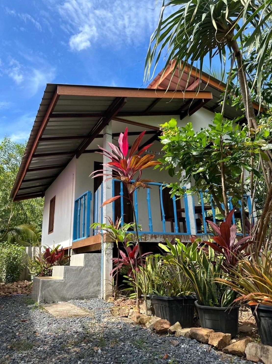 Blue Sky Bungalow Koh Jum Esterno foto