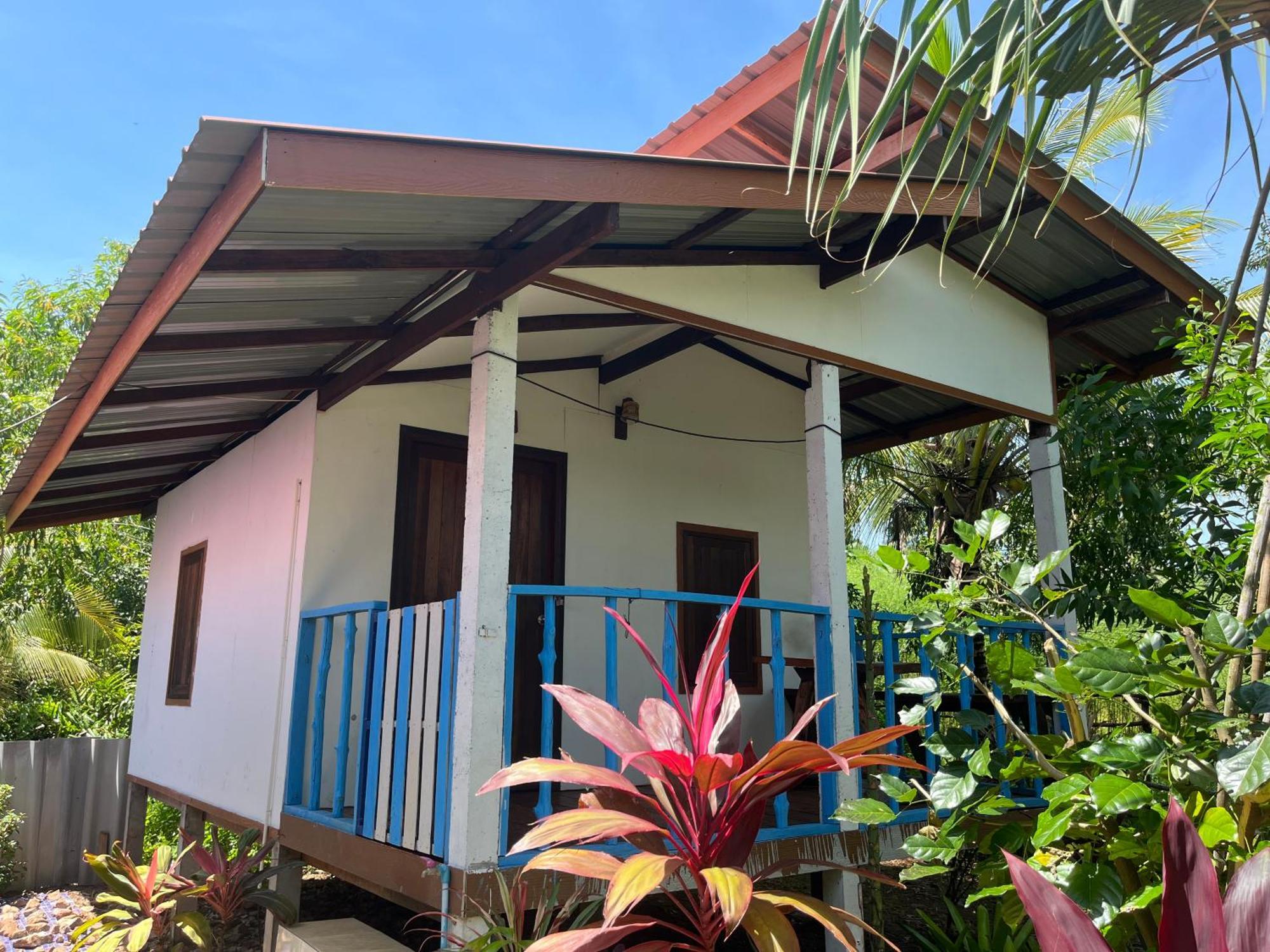 Blue Sky Bungalow Koh Jum Esterno foto